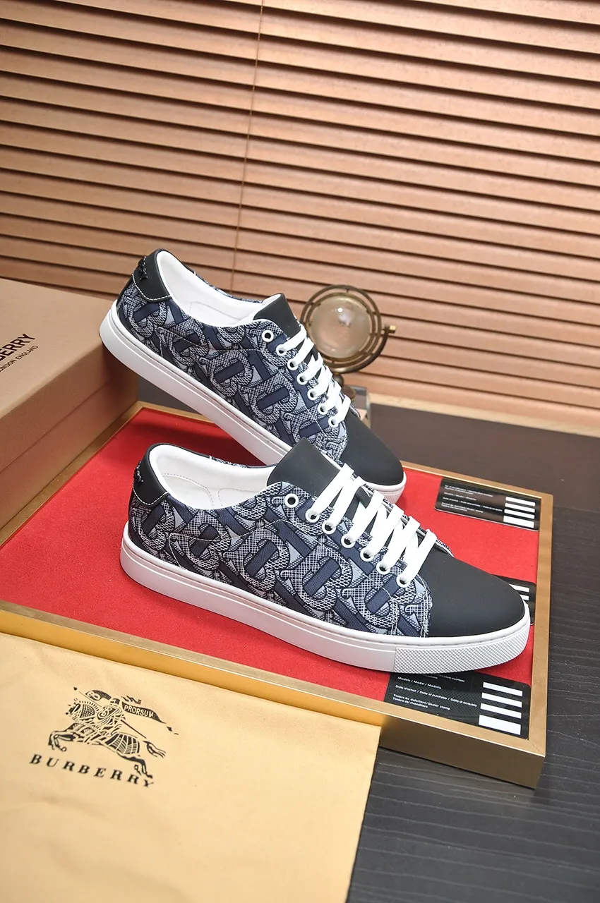 Men's shoes💰480💶[Burberry] (cowhide lining) classic low-top sneakers｜Imported cowhide with classic plaid fabric｜Cow leather lining｜Original outsole｜Fine workmanship and comfortable to wear Size: 38-44 (customized at 45)